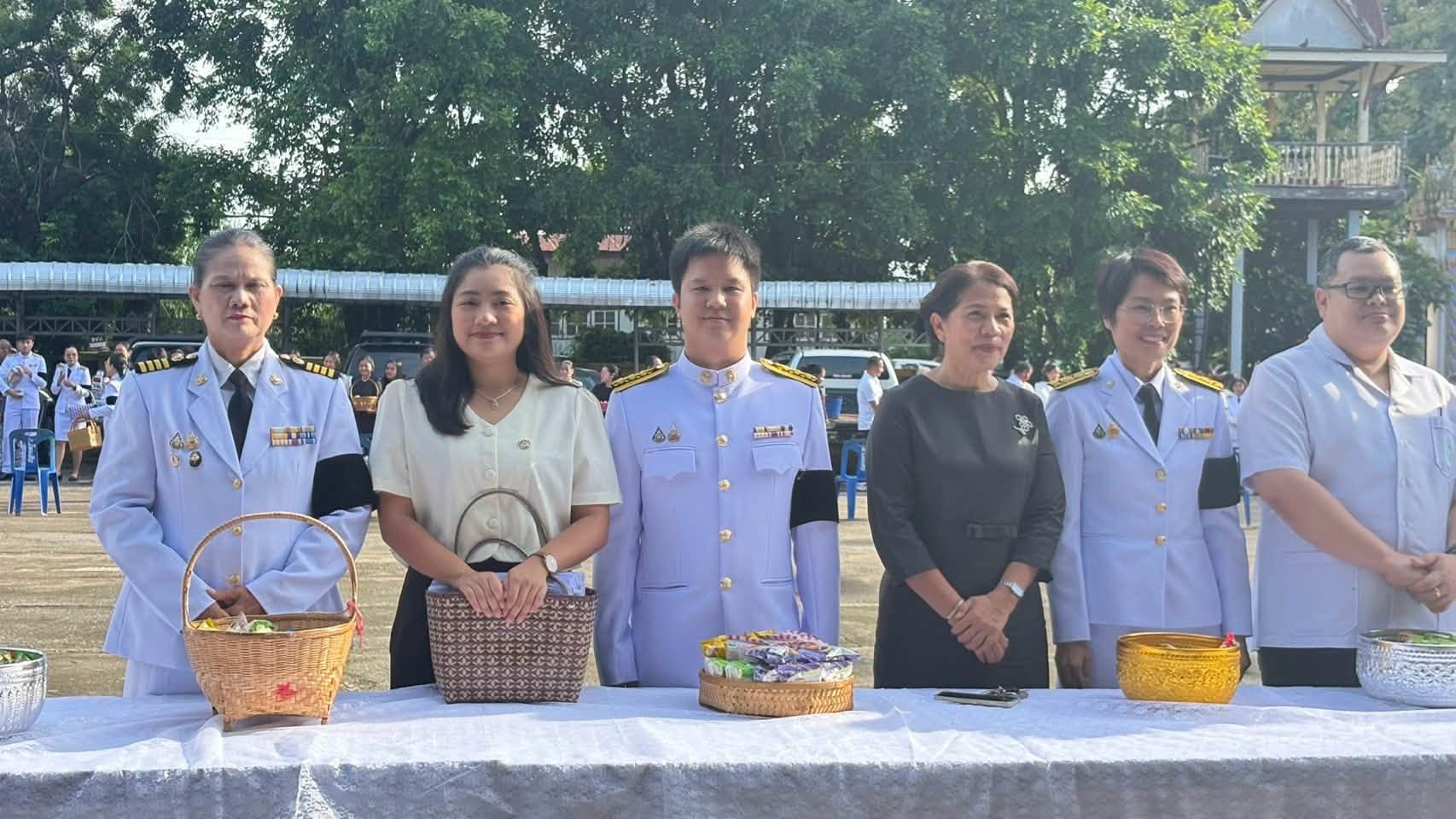 🌾☘️ สพอ.โนนสัง ร่วมพิธีบำเพ็ญกุศลและทำบุญตักบาตร ถวายพระกุศลแด่สมเด็จพระเจ้าลูกเธอ  เจ้าฟ้าพัชรกิติยาภาฯ เนื่องในวาระครบ 100 วัน  (สตมวาร) แห่งการสิ้นพระชนม์  🌾🐟
